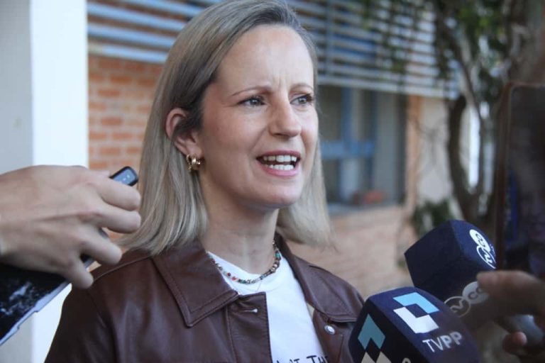 Elecciones 2025: Ayelén Pilcic, del MAS, votó en General Pico y destacó el foco de su campaña: “El reclamo más sentido de los trabajadores es el salario”