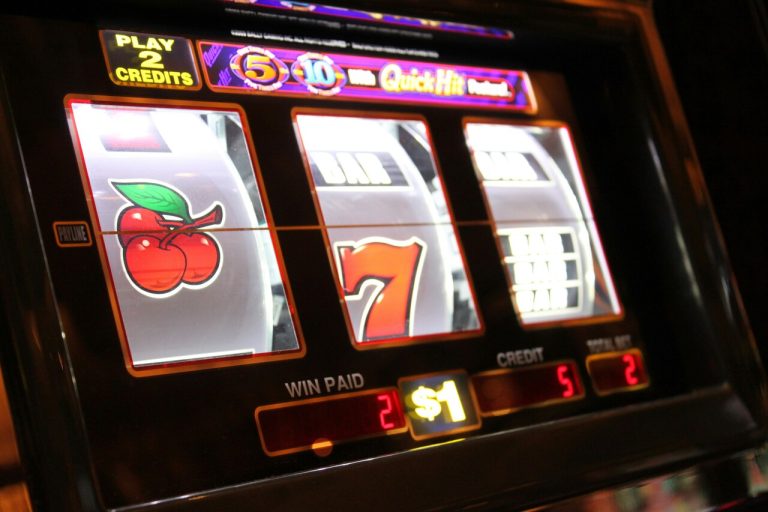 ¿Cómo gestionar el bankroll en los slots de los casinos online? La regla de oro que no puedes romper