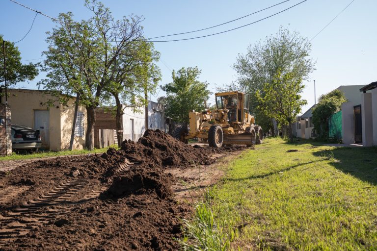 Despliegan un amplio operativo de limpieza y mantenimiento en el barrio El Molino