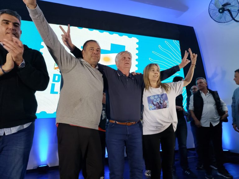 Elecciones 2025: Ziliotto buscó ordenar la interna en pleno festejo y lanzó una advertencia: “No todos están celebrando; ¡hay una sola bandera!”