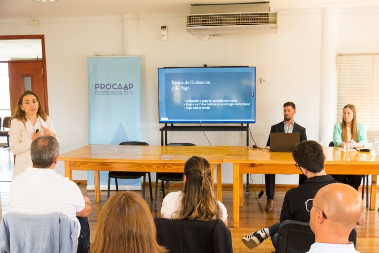 Capacitación en contratación de bienes y servicios para agentes públicos en General Pico