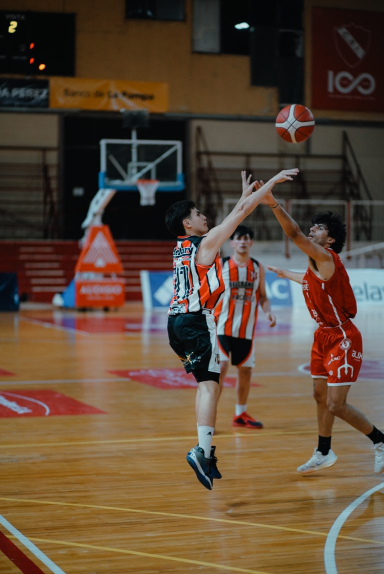 All Boys se quedó con el clásico, le quitó el invicto a Ferro y es el nuevo líder del Pre Federal