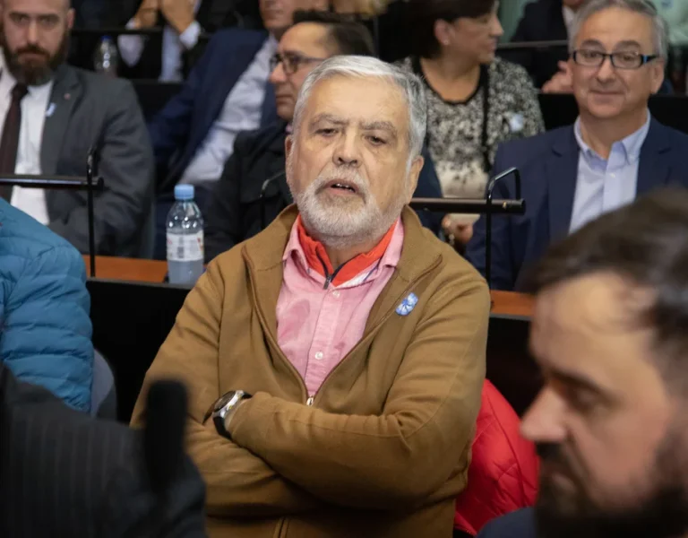 Ordenan la detención de De Vido
