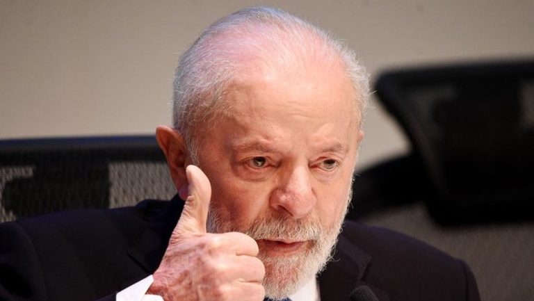 Lula, “feliz” por anuncio de EEUU de retirar aranceles 40% a productos de Brasil