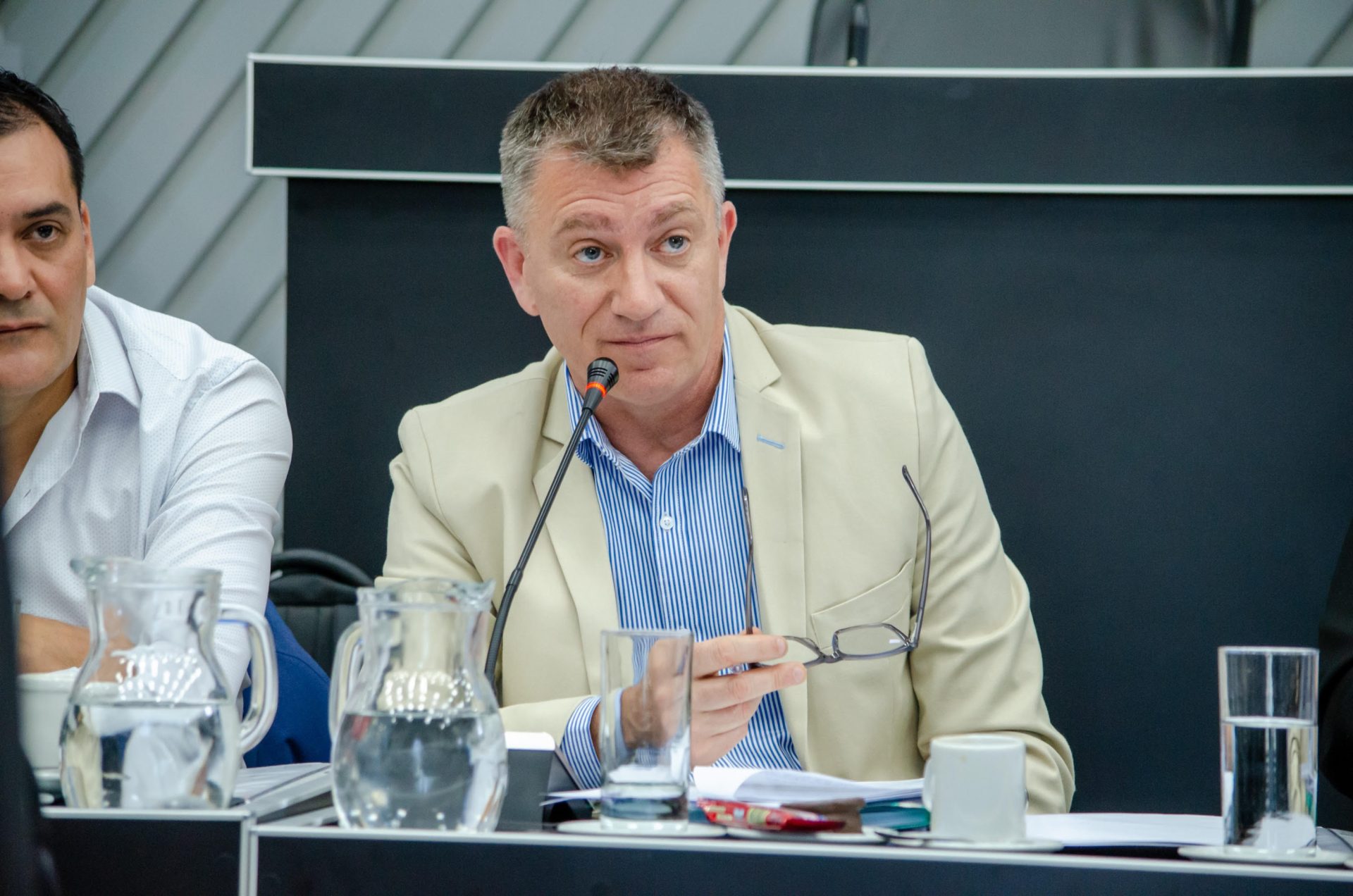 La Pampa cerró el 2025 con equilibrio fiscal pese al “efecto pinza” y los recortes de Nación