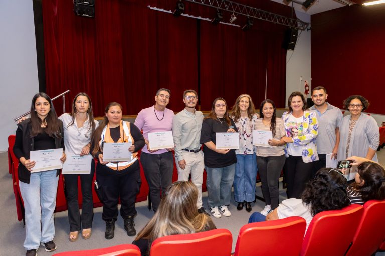 Entregaron certificados de la Fundación del Banco de La Pampa a 54 agentes municipales