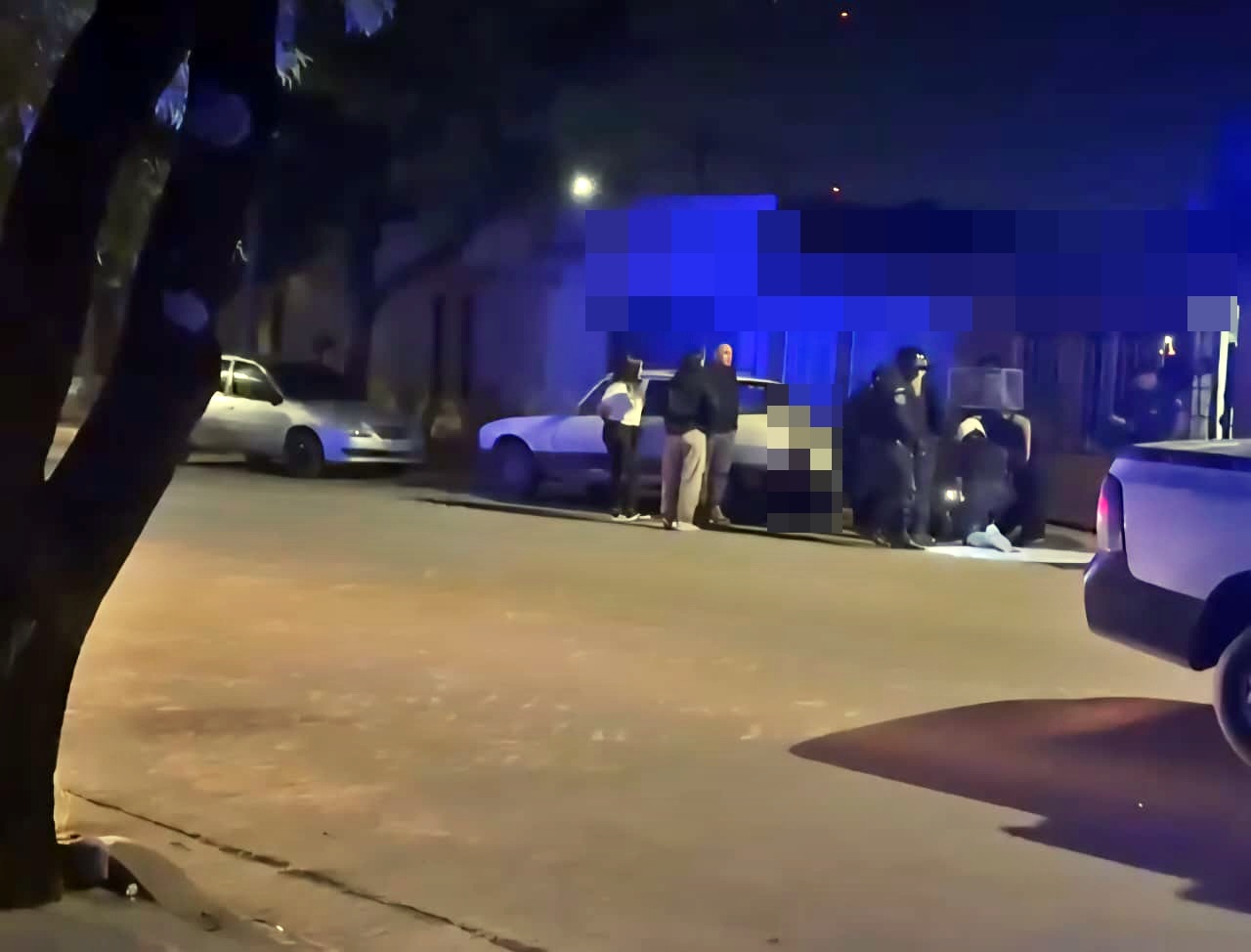 Investigan un hecho confuso: hallaron a un hombre herido de bala en la intersección de las calles 25 y 34