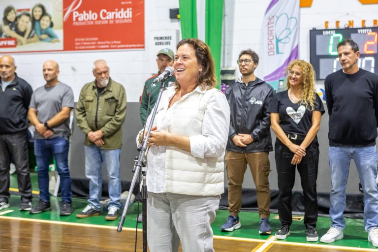 Villa Mirasol y Monte Nievas se consagraron en la final de la Liga Municipal de Vóley disputada en General Pico