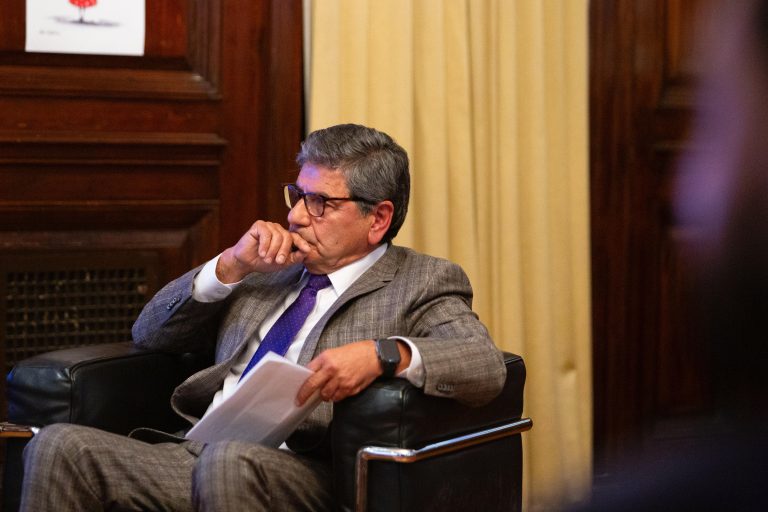 Juan Carlos Mercado, el pampeano decano en Nueva York: “Las empresas ya no buscan tanto el título, sino la capacidad de análisis”