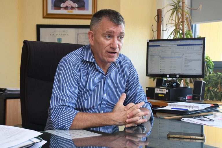 El ajuste nacional en números: La Pampa reclama $320.000 millones por déficit previsional y $80.000 millones en obras abandonadas