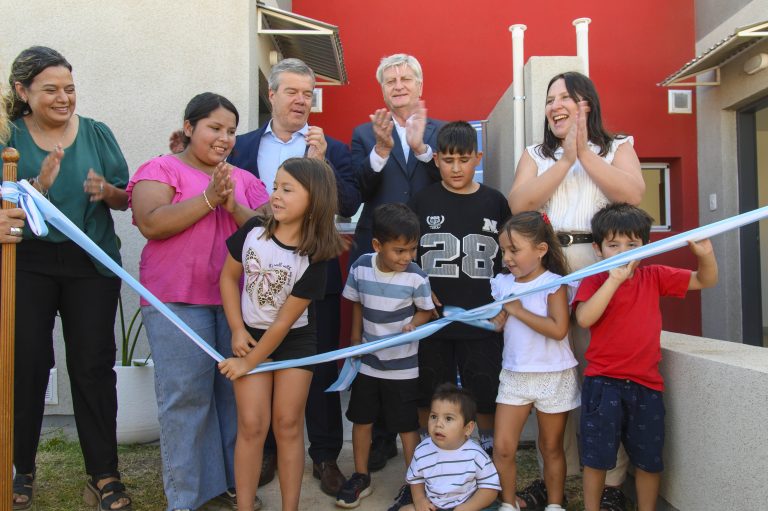 Intendente Alvear: 26 familias cumplen el sueño de la casa propia