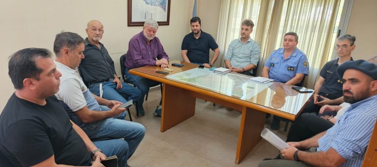 Acuerdan instalar cámaras y reforzar la seguridad para frenar la ola de delitos rurales en 25 de Mayo