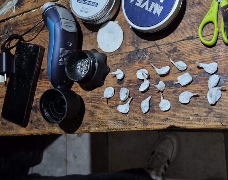 Operativo antidrogas en Victorica: un detenido tras el secuestro de cocaína y marihuana