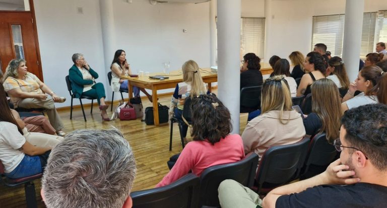 Advierten sobre las formas naturalizadas del trabajo infantil en una jornada de debate