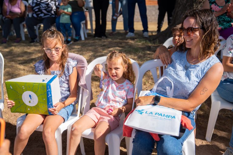 La Provincia entregó en Colonia Barón 20 viviendas de un plan nacional que había sido abandonado