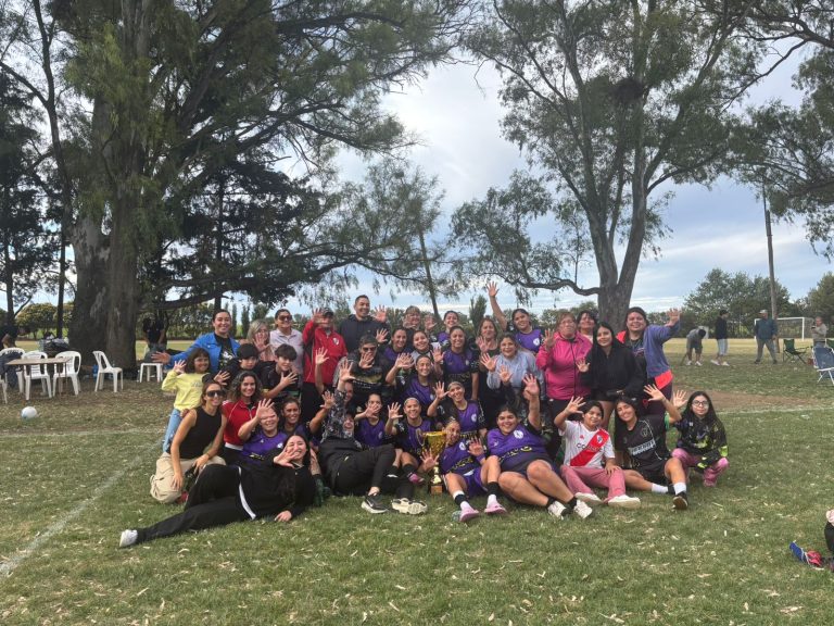 La Escuela Municipal de 25 de Mayo se consagró campeona de la Liga Provincial de Fútbol Femenino