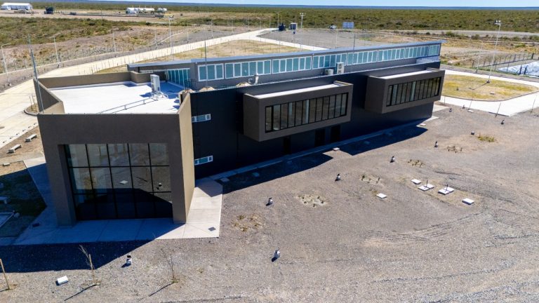 Casa de Piedra pone en marcha su bodega: procesará uvas para Catena Zapata y se consolida como polo vitivinícola