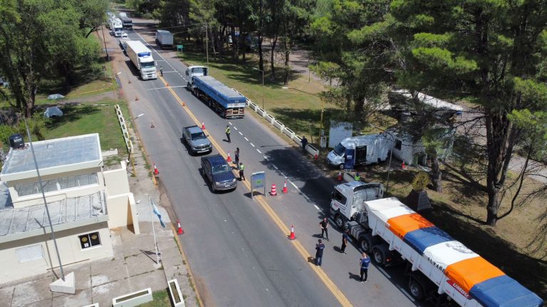 Catriló: múltiples infracciones detectadas en un operativo conjunto entre la Policía, ARCA y la CNRT