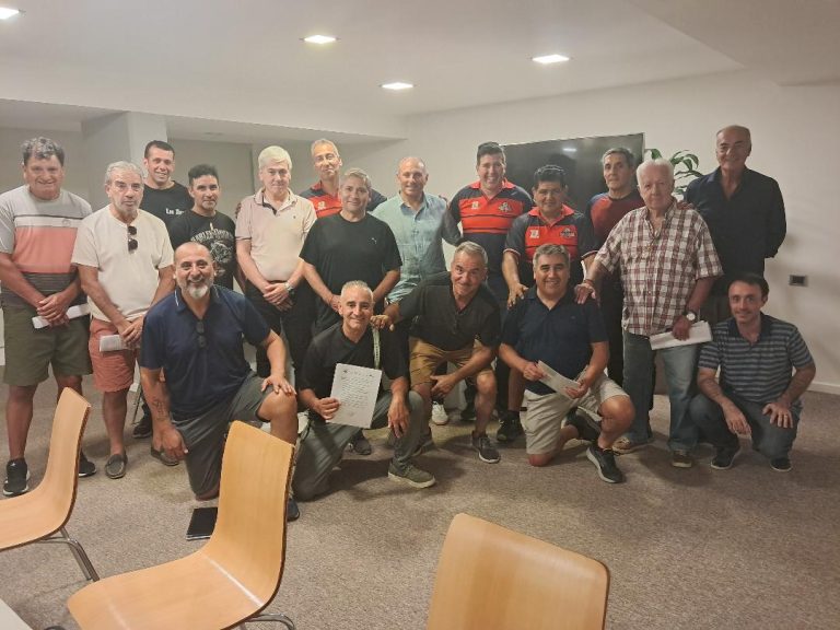 Fútbol de Veteranos: Néstor Floris fue ratificado como presidente de FAFUV y se definieron las sedes del próximo Argentino