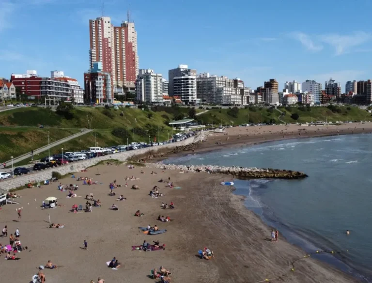 Verano 2026: cuánto necesita una familia para pasar una semana en la Costa Atlántica
