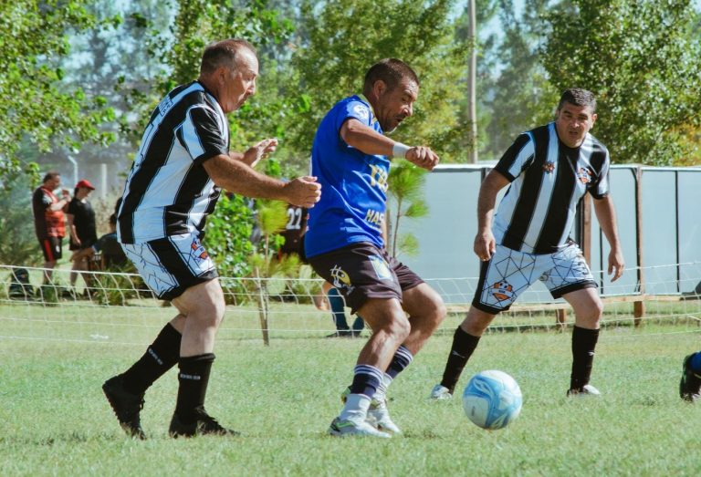 Goleadas y partidos vibrantes: todos los resultados de la tercera fecha del “Torneo Entre Amigos”