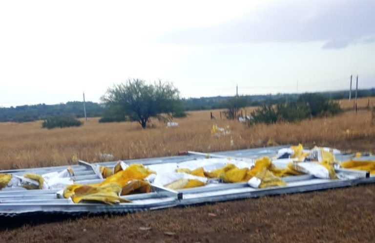 El Gobierno provincial asiste a General Acha tras el fuerte temporal y coordina acciones con el municipio