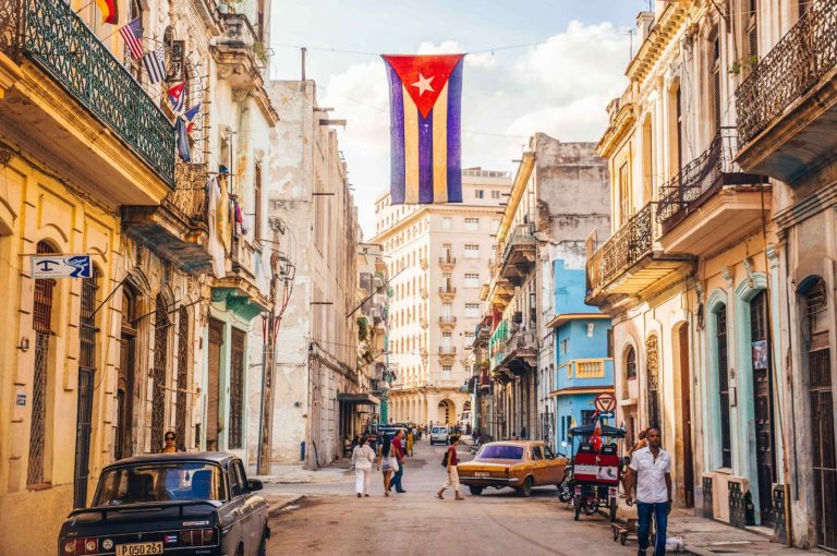 Por el deterioro de las condiciones de vida, Cancillería recomienda evitar viajar a Cuba