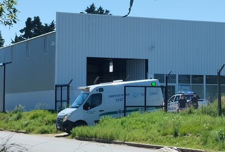 Accidente laboral en General Pico: un operario cayó de tres metros de altura mientras trabajaba