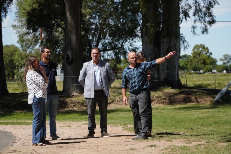 Villa Mirasol: presentaron una radio municipal, un food truck y nuevo equipamiento para las instituciones