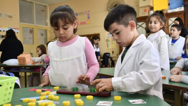 Más de 700 docentes participarán de un curso intensivo de alfabetización en febrero