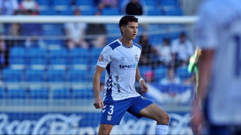 El piquense Facundo Agüero puso fin a una larga inactividad y debutó en el Tenerife de España