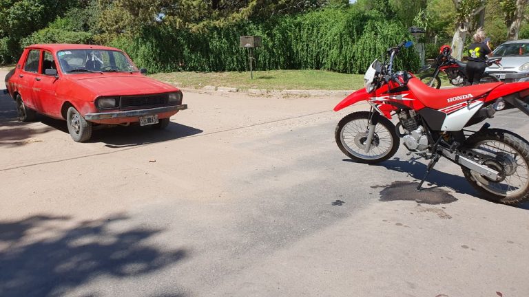 Un motociclista de 40 años fue hospitalizado tras caer de su rodado para evitar una colisión