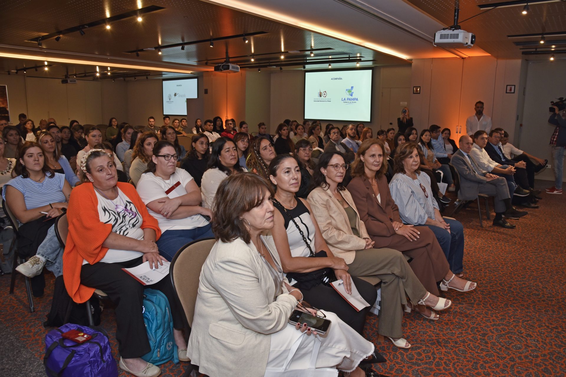La Pampa lidera el abordaje de la esclerosis múltiple y ELA: Un encuentro para fortalecer el conocimiento y la esperanza
