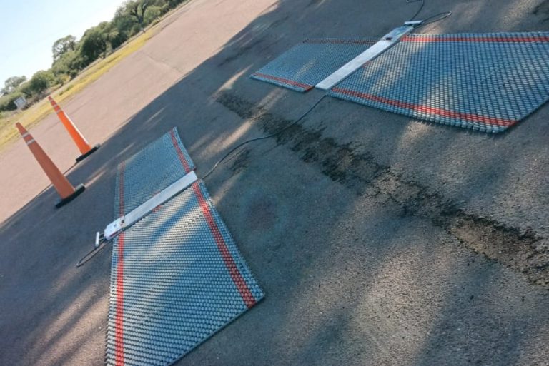 Vialidad Provincial a la caza de infractores: fuertes multas por exceso de carga en las rutas pampeanas de las que ni YPF se salvó