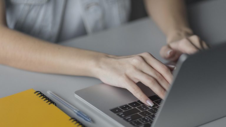 Convocatoria educativa: abren la inscripción para cubrir cargos directivos y docentes en 25 de Mayo y Telén