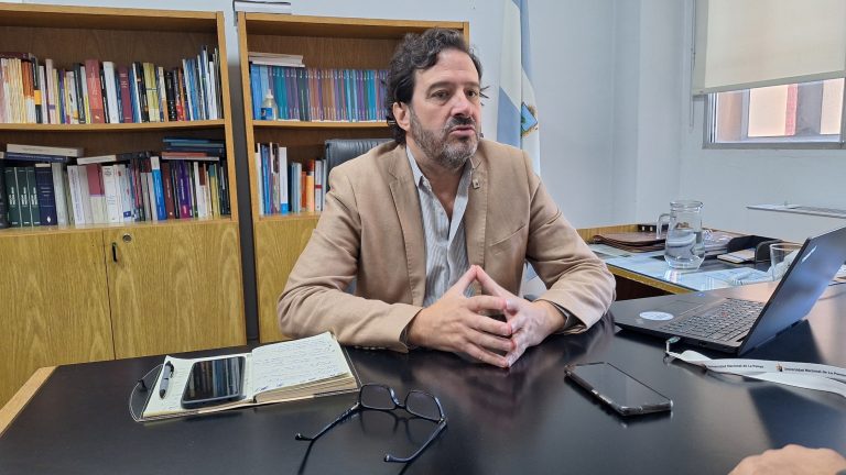 Francisco Marull, decano de la UNLPam: “Debemos revitalizar y cuidar la democracia porque aquellos años oscuros no pueden volver nunca más”