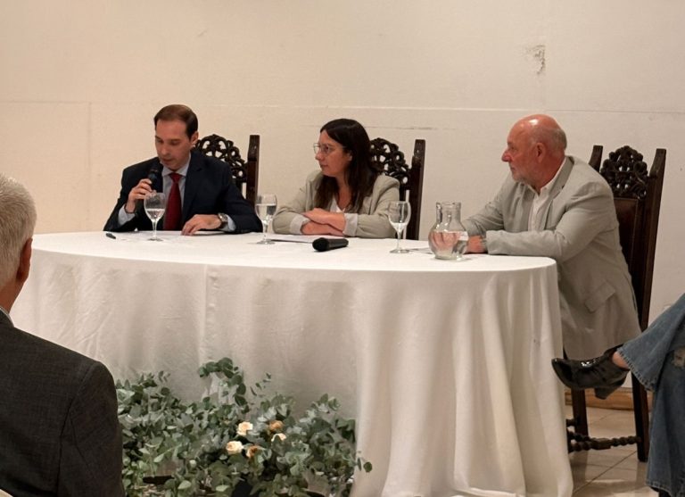 Agustina García anunció una playa de camiones para Alvear y remarcó: “Los tiempos del municipio son distintos a los de la Legislatura”