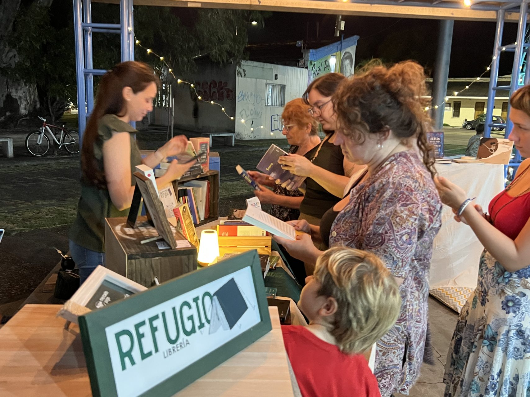 La Municipalidad de General Pico concretó el Paseo Literario con una amplia participación del público