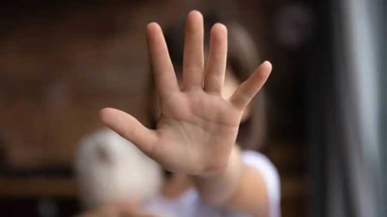 Escándalo judicial en La Pampa: anulan condena de 10 años de prisión por abuso infantil y liberan al acusado por un error procesal