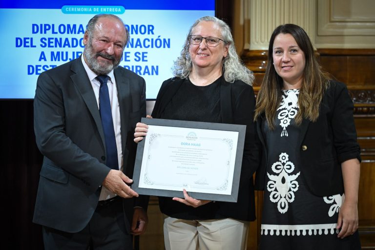 Distinguen en el Senado de la Nación a la médica pampeana Dora Fabiana Haag por su destacada labor en el Hospital Garrahan