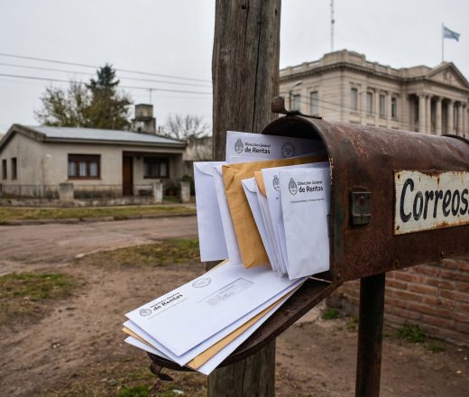 Revés para Rentas: la Justicia anula un reclamo de deuda por notificar en el domicilio equivocado (Imagen ilustrativa IA - infopico.com)