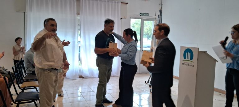 Emotivo homenaje en Intendente Alvear por el Día del Veterano y los Caídos en Malvinas