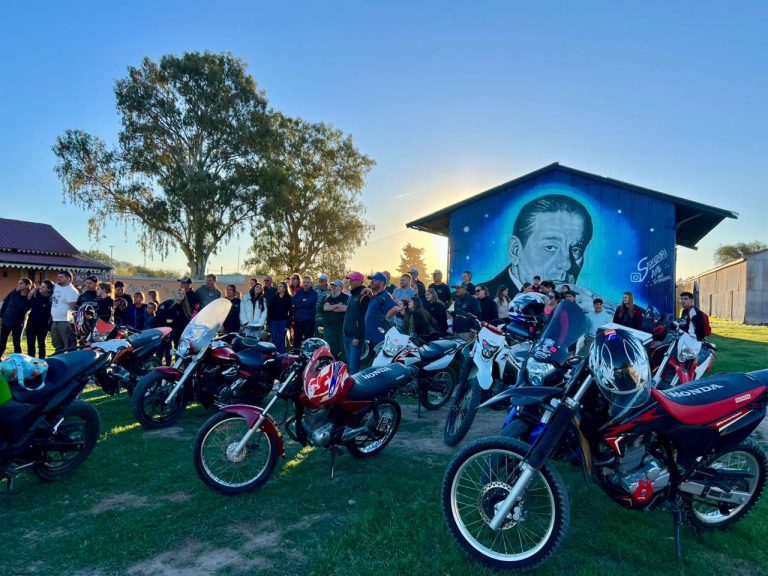 Semana Santa en La Pampa: La fe en Telén y los motores en Jacinto Arauz convocaron a cientos de turistas