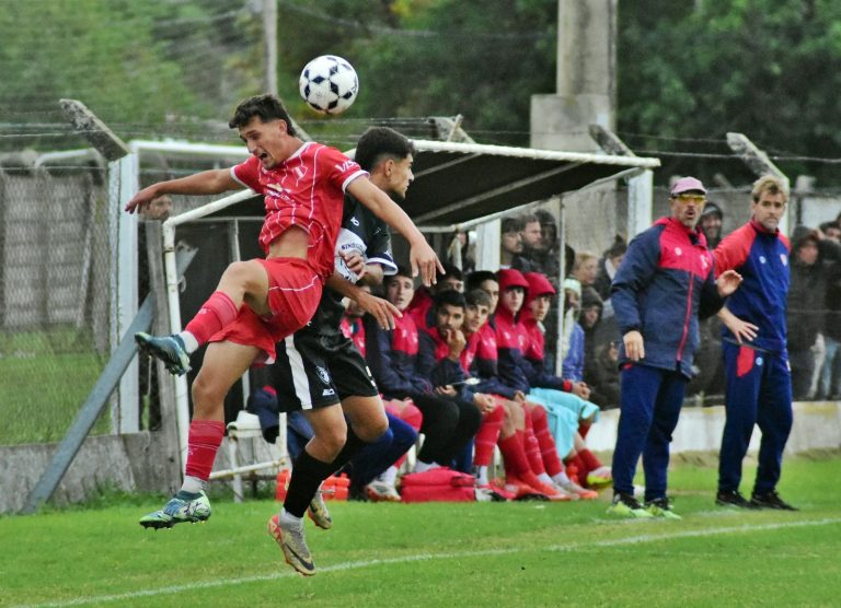 Liga Pampeana: Costa Brava y Alvear FBC mandan en lo más alto tras una cuarta fecha que dejó el clásico piquense sin goles