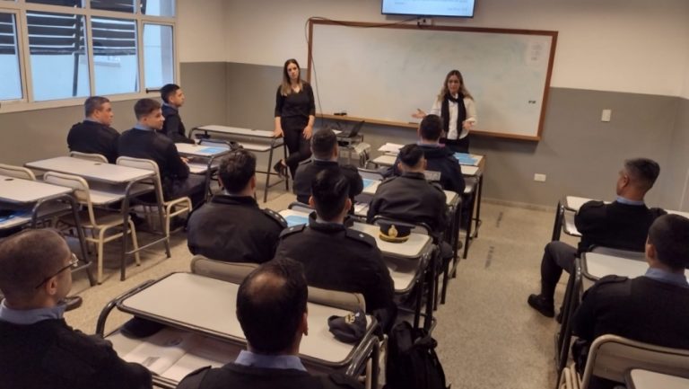 La Policía de La Pampa lanzó un amplio programa de capacitación para 2026 con más de 60 cursos