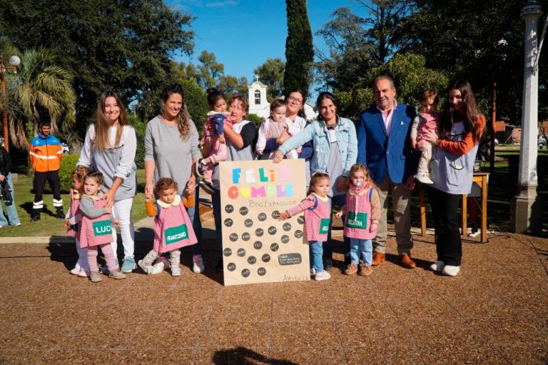 El Gobierno provincial acompañó el aniversario de Bernardo Larroudé con un fuerte mensaje sobre la situación económica