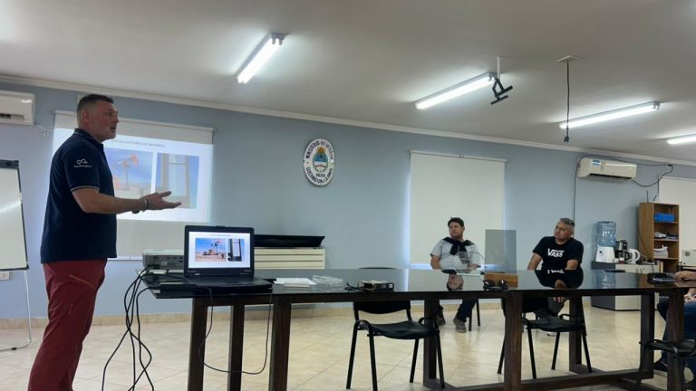 La Provincia capacitó a empresas y policías sobre el sistema de gestión de hidrocarburos en 25 de Mayo