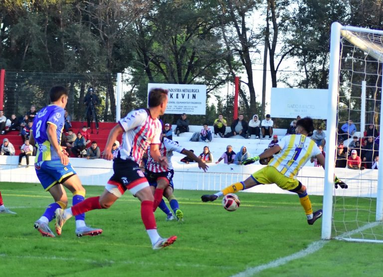 Costa Brava busca cerrar con un triunfo la primera fase ante Deportivo Rincón en el Nuevo Pacaembú