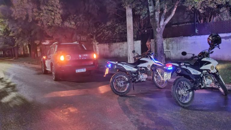 Un menor de 15 años fue asistido tras chocar con una camioneta en calles 40 y 13