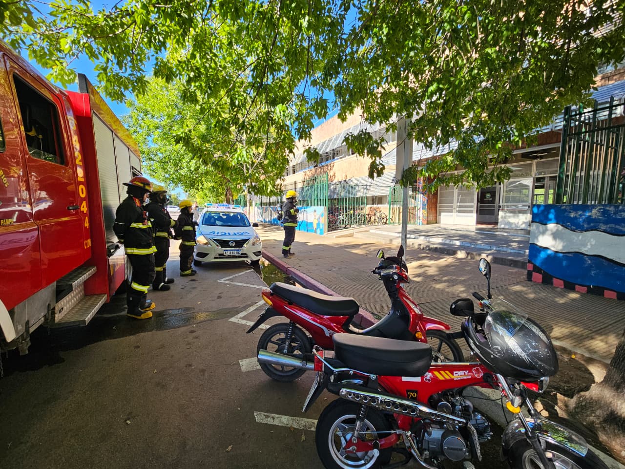 Un alumno encendió una bengala dentro de un aula en un colegio de General Pico y movilizó a los bomberos